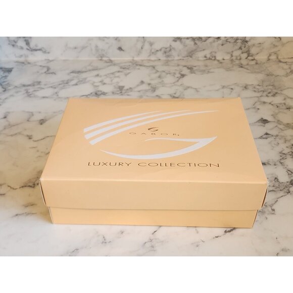 Gabor Luxury Collection On Edge Wig GL16-27SS SS Buttered Biscuit Short - Picture 8 of 9